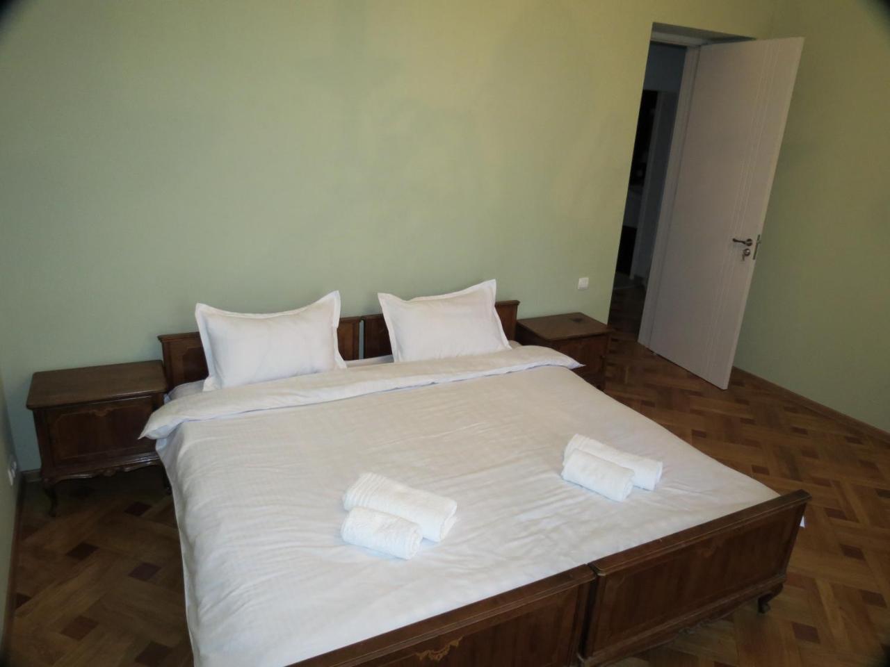 Three Rooms Apartment Tbilisi Exterior foto
